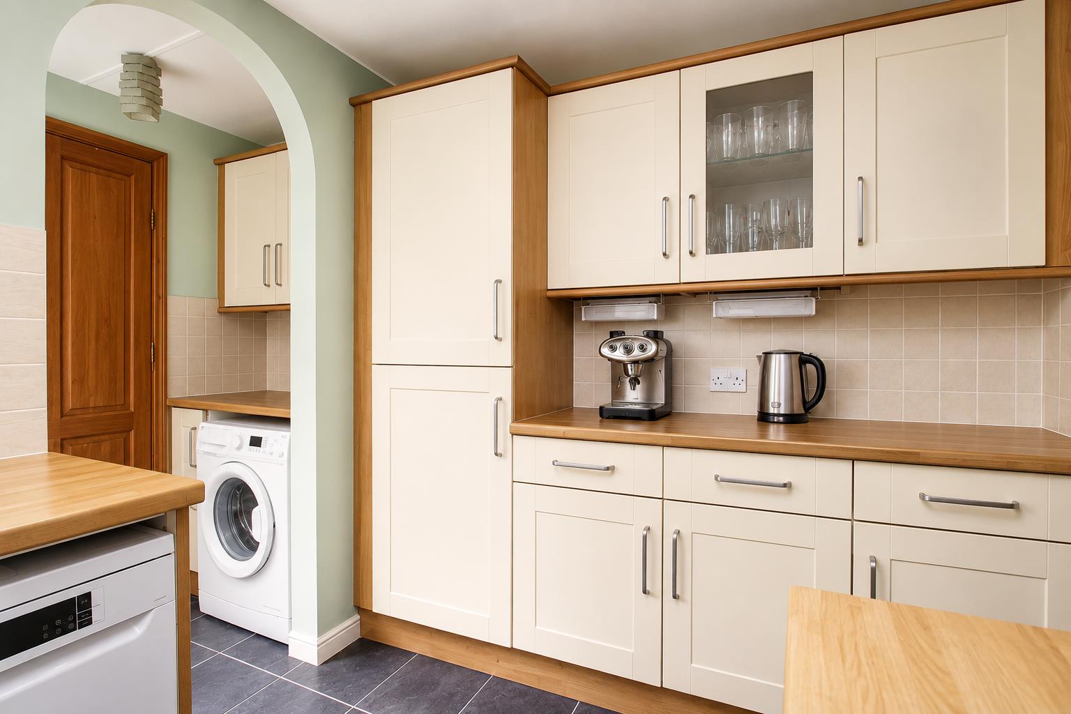 2 bed property in Little Street, Reading